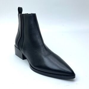 MARC FISHER  Vivica boots sz 7.5